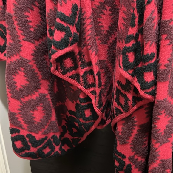 Lucky Brand Red and Black Geometric Cardigan plus size 3X - Picture 2 of 5